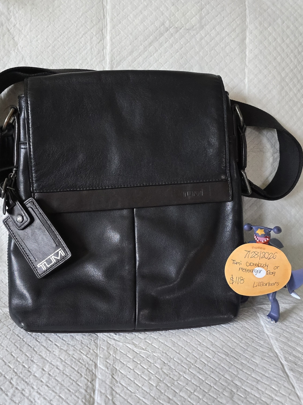Tumi Black Leather Crossbody Messenger Bag for Men